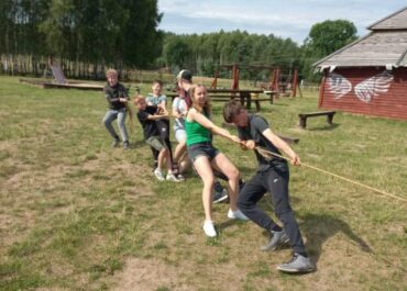 Cudze chwalicie swego nie znacie 1