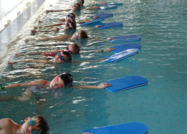 powszechna nauka plywania w sianowie