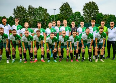 Seniorzy Victorii przed meczem z Sokołem Karlino w Sianowie 17.08.2024 r.