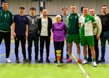 zwycięzcy z pucharem