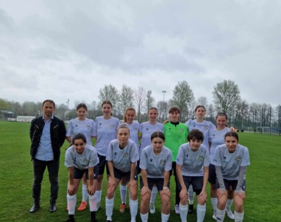 Miłe niemiłego początki. 4