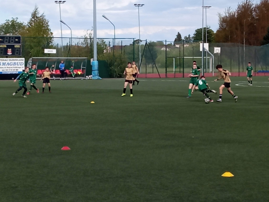 Zaznaczyli swoją punktową obecność w Wojewódzkiej Lidze Trampkarzy Starszych! 8