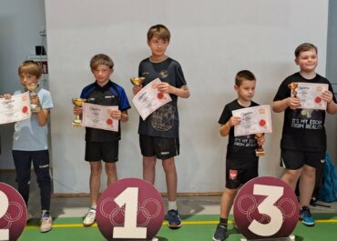 Medalowy występ tenisistów stołowych UKS 96 Sucha Koszalińska w Policach! 3