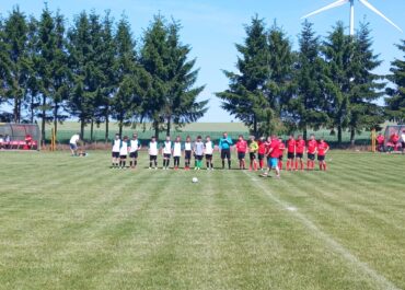 Przed meczem młodzików Victorii z Wiekowianką w Skibnie