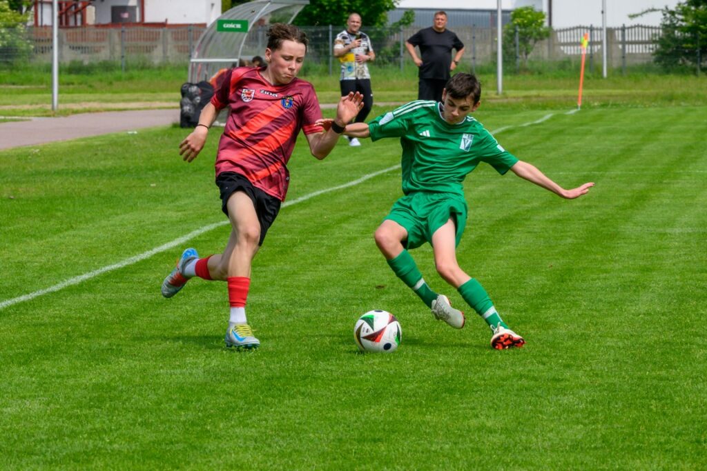 Victorii Sianów z meczu ze Spartą Gryfice w Sianowie 15