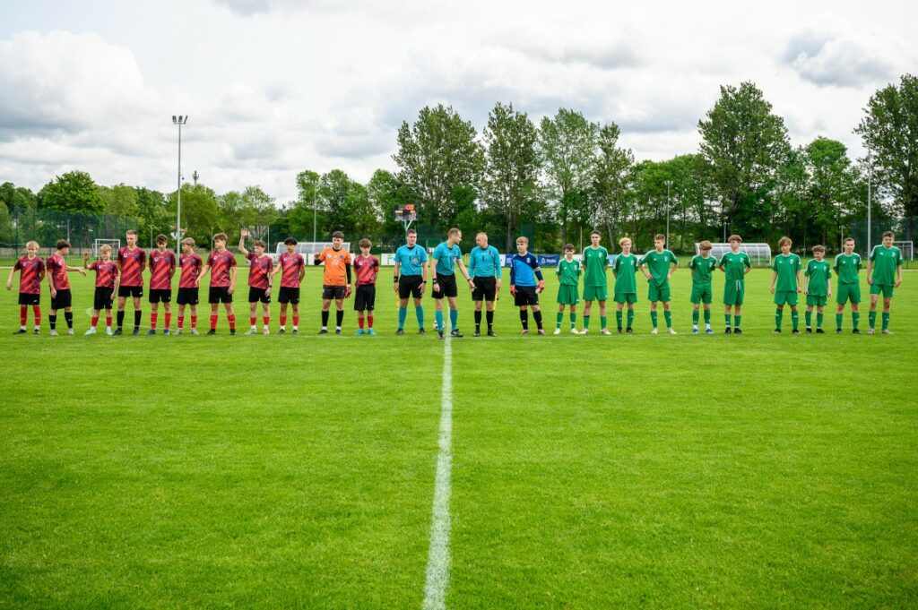 Victorii Sianów z meczu ze Spartą Gryfice w Sianowie 19