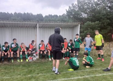 Victorii Sianów z meczu ze Strongiem Zielenica w Zielenicy 2