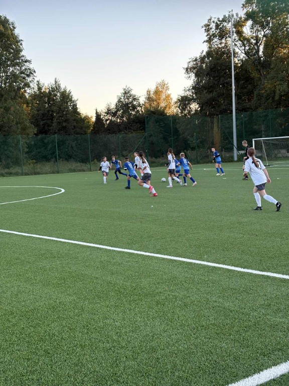 UKS Victoria SP 2 Sianów z Bałtykiem II Koszalin 6