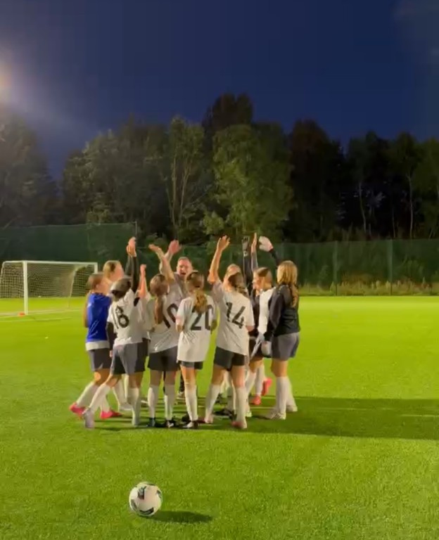 UKS Victoria SP 2 Sianów z Bałtykiem II Koszalin 7