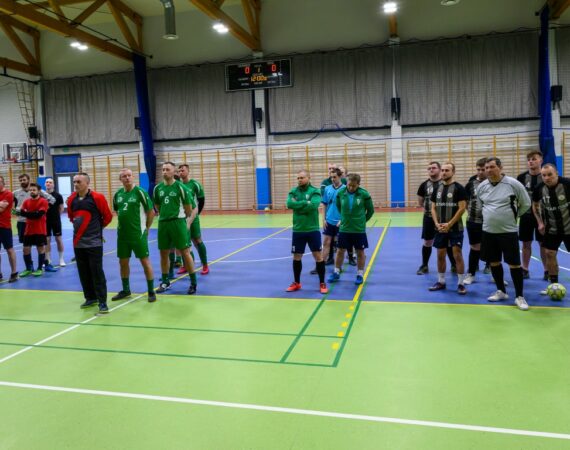 Sołectwo Sucha Koszalińska zagra w finale 10. Halowego Turnieju 6