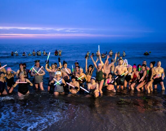 Zakończenie sezonu morsowań w Łazach 15