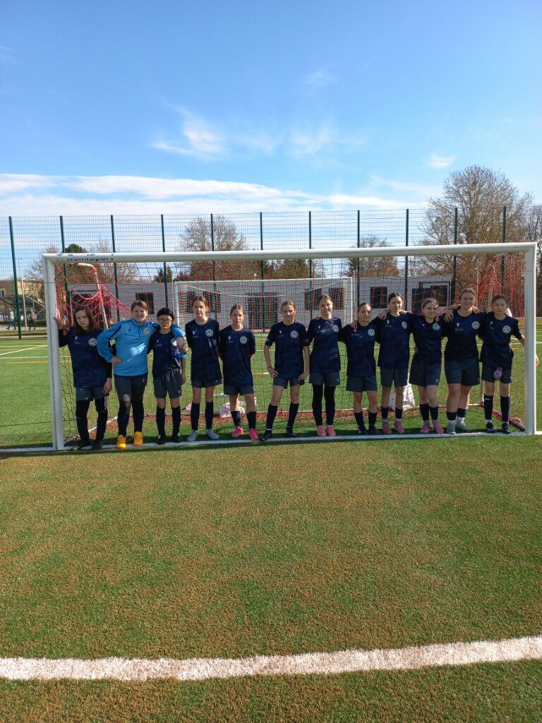 zdjęcia z meczu młodziczek UKS Victoria SP 2 Sianów z Gwardią II, rozegranym w Koszalinie