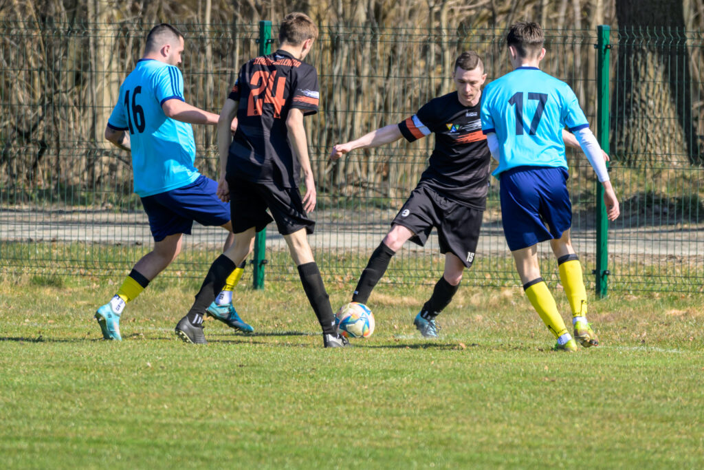 KS SKIBNO ze Strongiem Zielenica 5