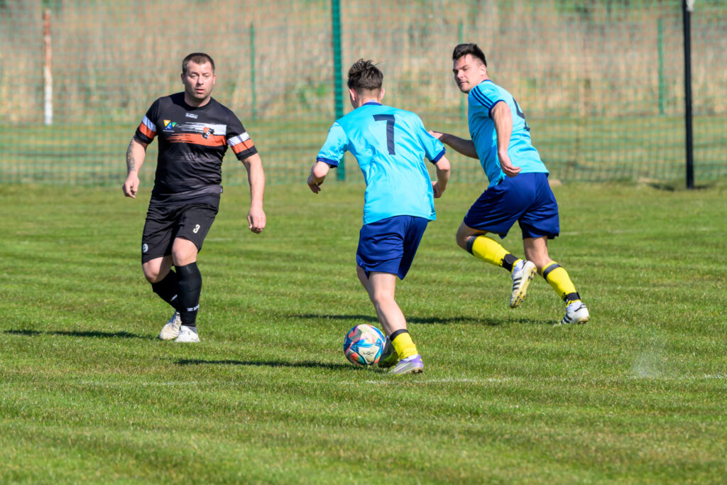 KS SKIBNO ze Strongiem Zielenica 8