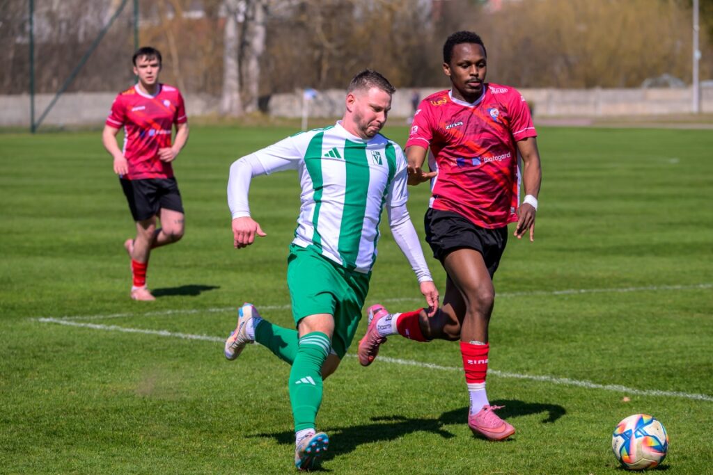 mecz seniorów Victorii z Iskrą Białogard 12