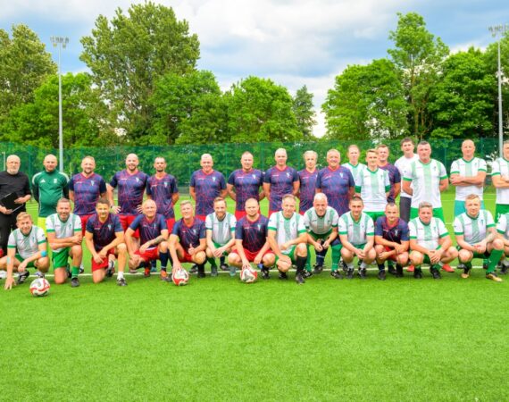 Przed meczem Urzędnicy Rzemieślnicy w ramach obchodów 38. Dni Ziemi Sianowskiej