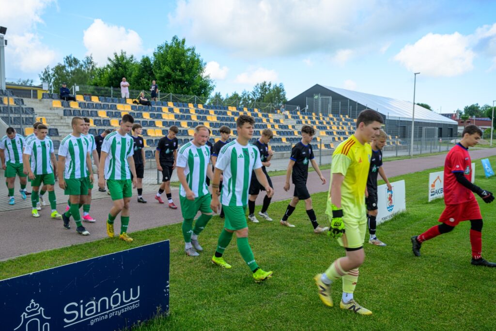 mecz seniorów ze Spójnią Świdwin 7