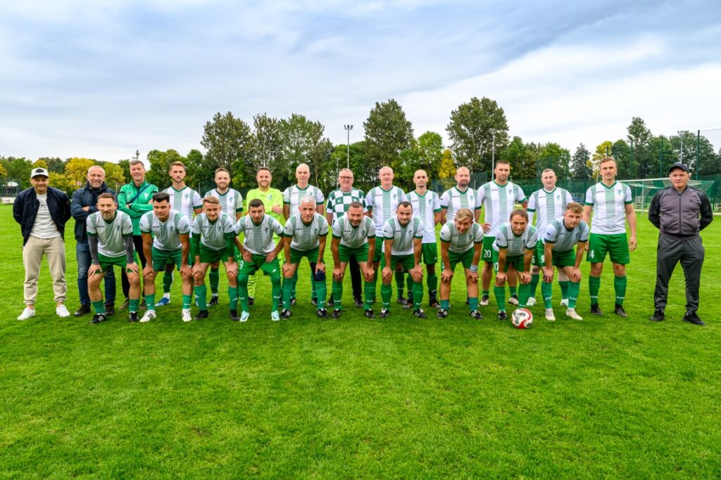 Stowarzyszenia Victoria Sianów ze Zrywem Kretomino 4
