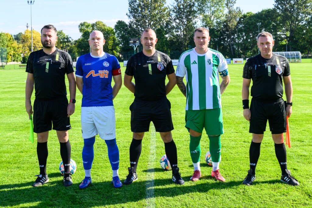 Victorii Sianów z Pogonią Połczyn Zdrój 10