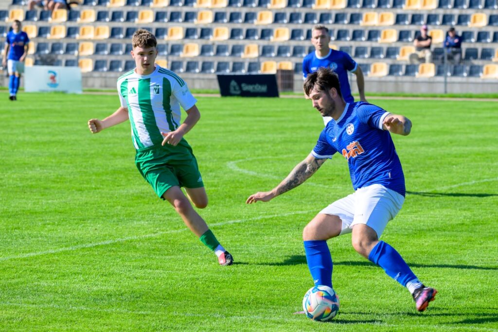 Victorii Sianów z Pogonią Połczyn Zdrój 12