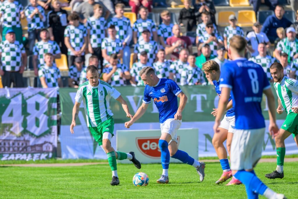 Victorii Sianów z Pogonią Połczyn Zdrój 15