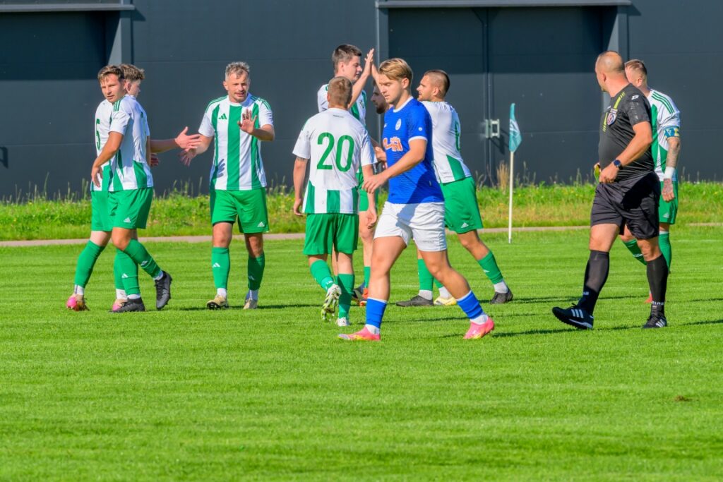 Victorii Sianów z Pogonią Połczyn Zdrój 2