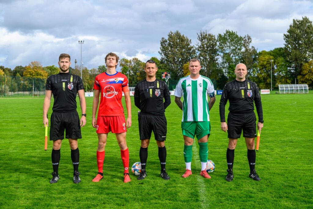 Victoria Sianów Gwardia II Koszalin w Sianowie 14