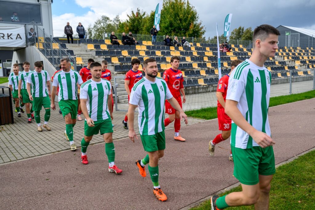 Victoria Sianów Gwardia II Koszalin w Sianowie 16