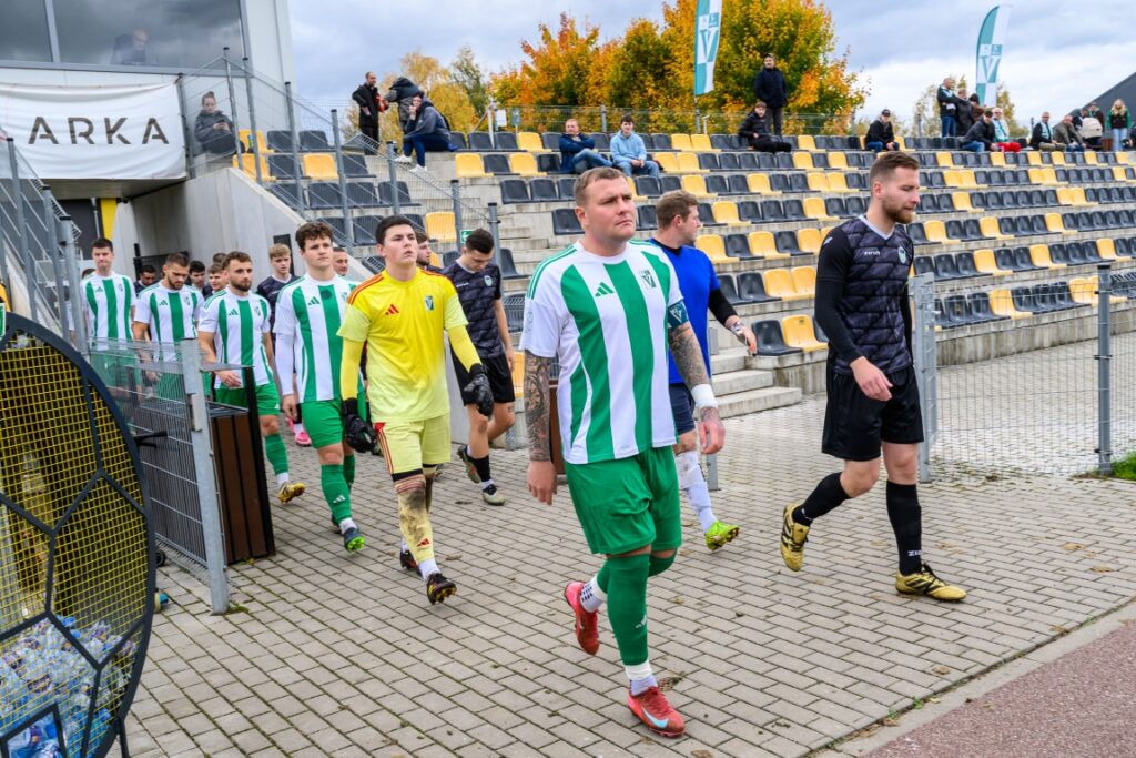 Victoria Sianów z Zawiszą Grzmiąca w Sianowie 10