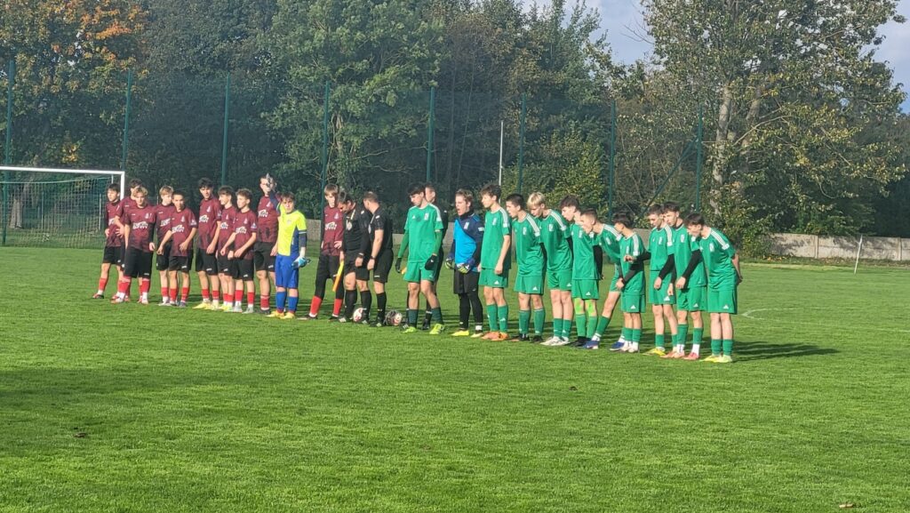 Victorii Sianów z juniorami Mierzynianki Mierzyn w Sianowie 3