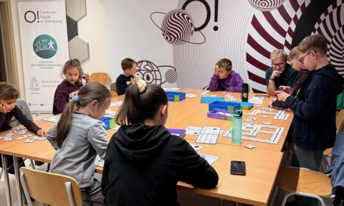 Warsztaty rodzinne – „Nauka wokół nas – Kodowanie z Ozobotami” 6